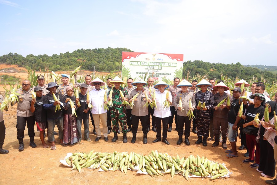 Panen Raya Jagung, Kapolda Kepri Tegaskan Komitmen Dukung Ketahanan Pangan