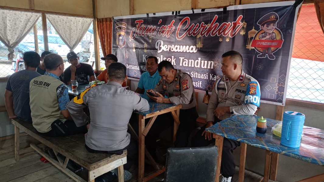 Program Jum'at Curhat, Personil Polsek Tandun Tampung Keluh Kesah Masyarakat Maraknya Peredaran Narkoba Desa Koto Tandun