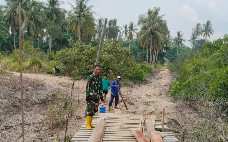 Gotong Royong TNI–Warga, Pembangunan Jembatan Gantung Sungai Sembilan Terus Dikebut