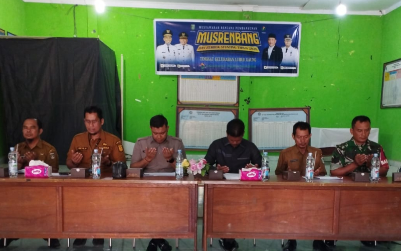 Serma Tarmin Dampingi Musrenbang dan Rembuk Stunting Kelurahan Lubuk Gaung Tahun 2026