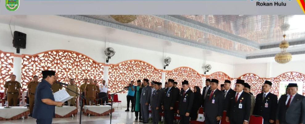 Resmi, Bupati Rohul Lantik Pejabat Eselon II, III Dan IV Di Pendopo Rumah Dinas Bupati