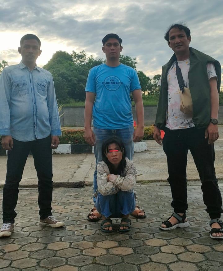 Bawa Sabu 2,48 Gram, Seorang Wanita di Rohul Tak Berkutik Saat Diciduk Satres Narkoba