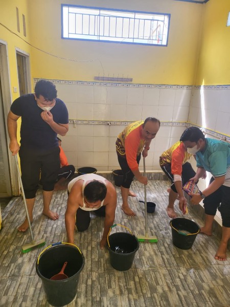 Momen Hari Bhakti Adiyaksa Ke 63, Kajari RoHul Fajar Haryowimbuko Dan Jaran Gelar Bakti Sosial