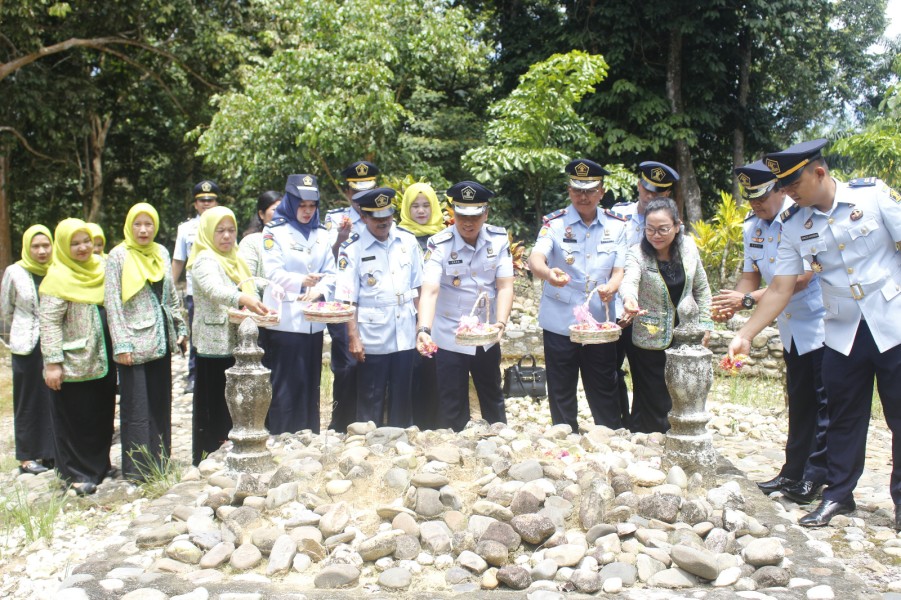 HARGAI PERJUANGAN PAHLAWAN, KALAPAS PASIR PENGARAIAN DAN JAJARAN NAPAK TILAS DI BENTENG TUJUH LAPIS TUANKU TAMBUSAI