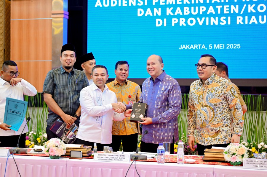 Abdul Wahid Gubernur Termuda Riau, Luncurkan Terobosan Baru di Tengah Krisis Keuangan Daerah