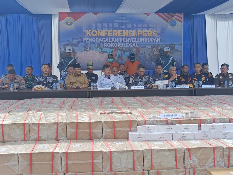 TNI AL Gagalkan Penyelundupan Rokok Ilegal di Perairan Riau, Nilainya Capai Ratusan Miliar Rupiah