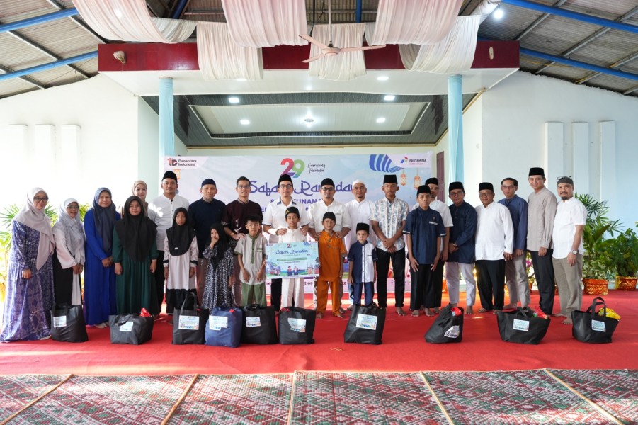 GM Kilang Pertamina Dumai Tutup Rangkaian Safari Ramadan Seraya Salurkan Bantuan Sosial