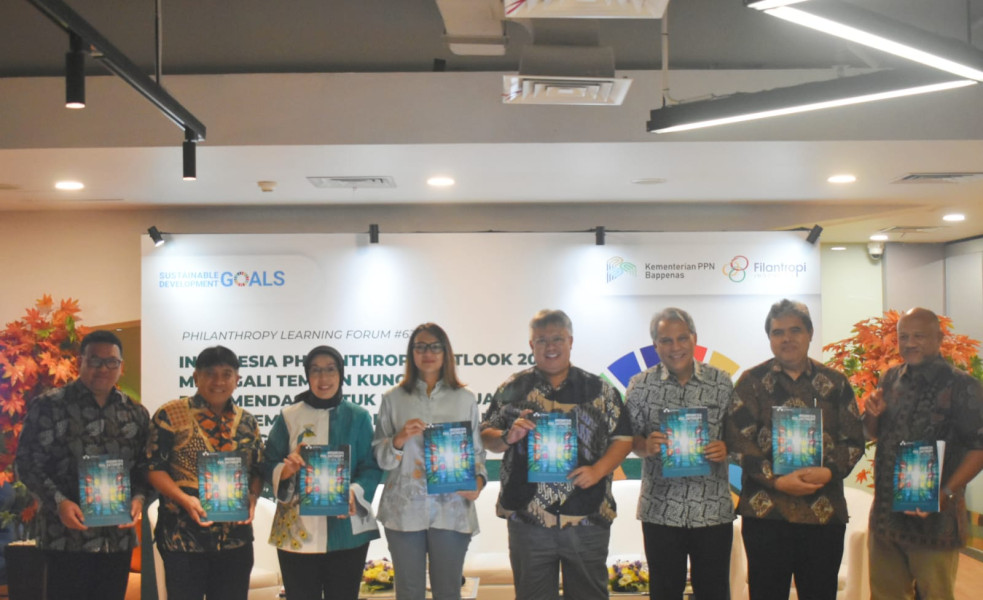 Peluncuran Indonesia Philanthropy Outlook 2024 Oleh PFI Pada PLF Ke-63