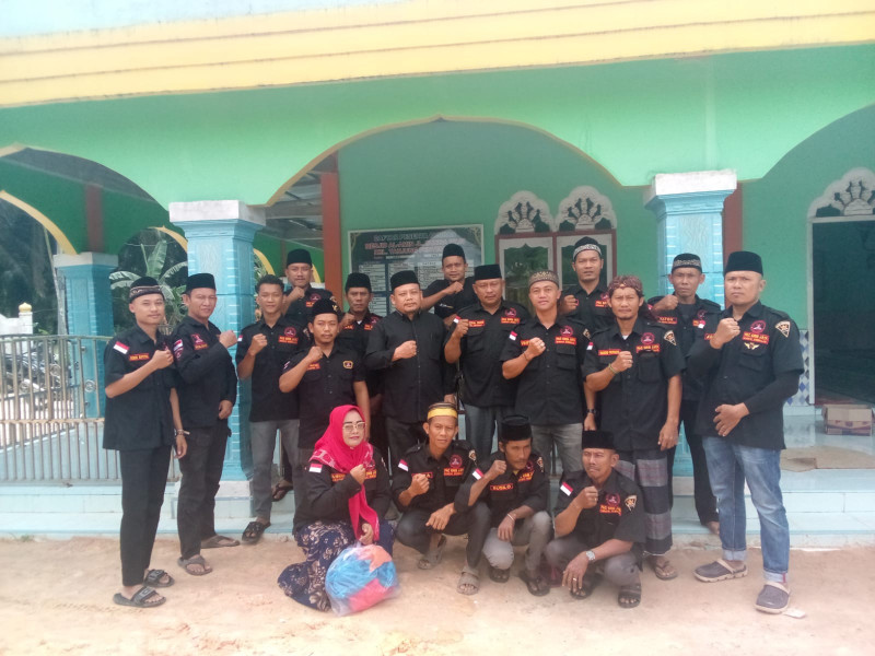 Jumat Berkah di Masjid Al-Amin: GRIB Jaya PAC Sungai Sembilan Tebar Kebaikan