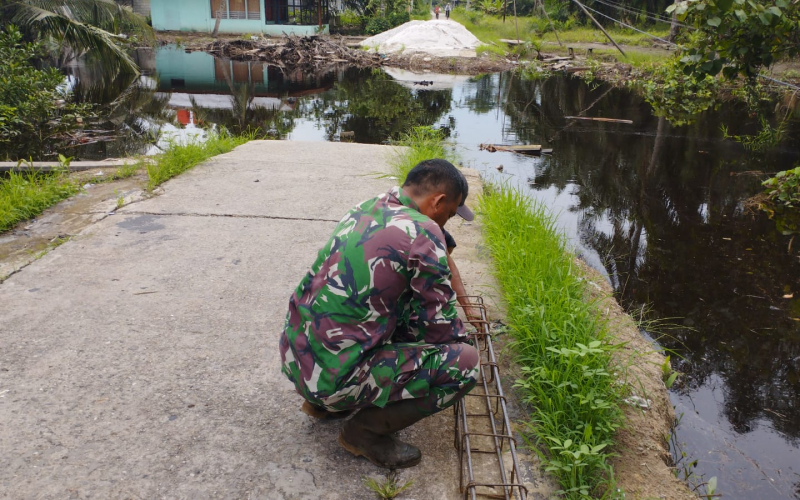 Pembangunan Dua Jembatan Armco di Sungai Sembilan Terus Dikebut, TNI Tekankan Manfaat untuk Masyarakat
