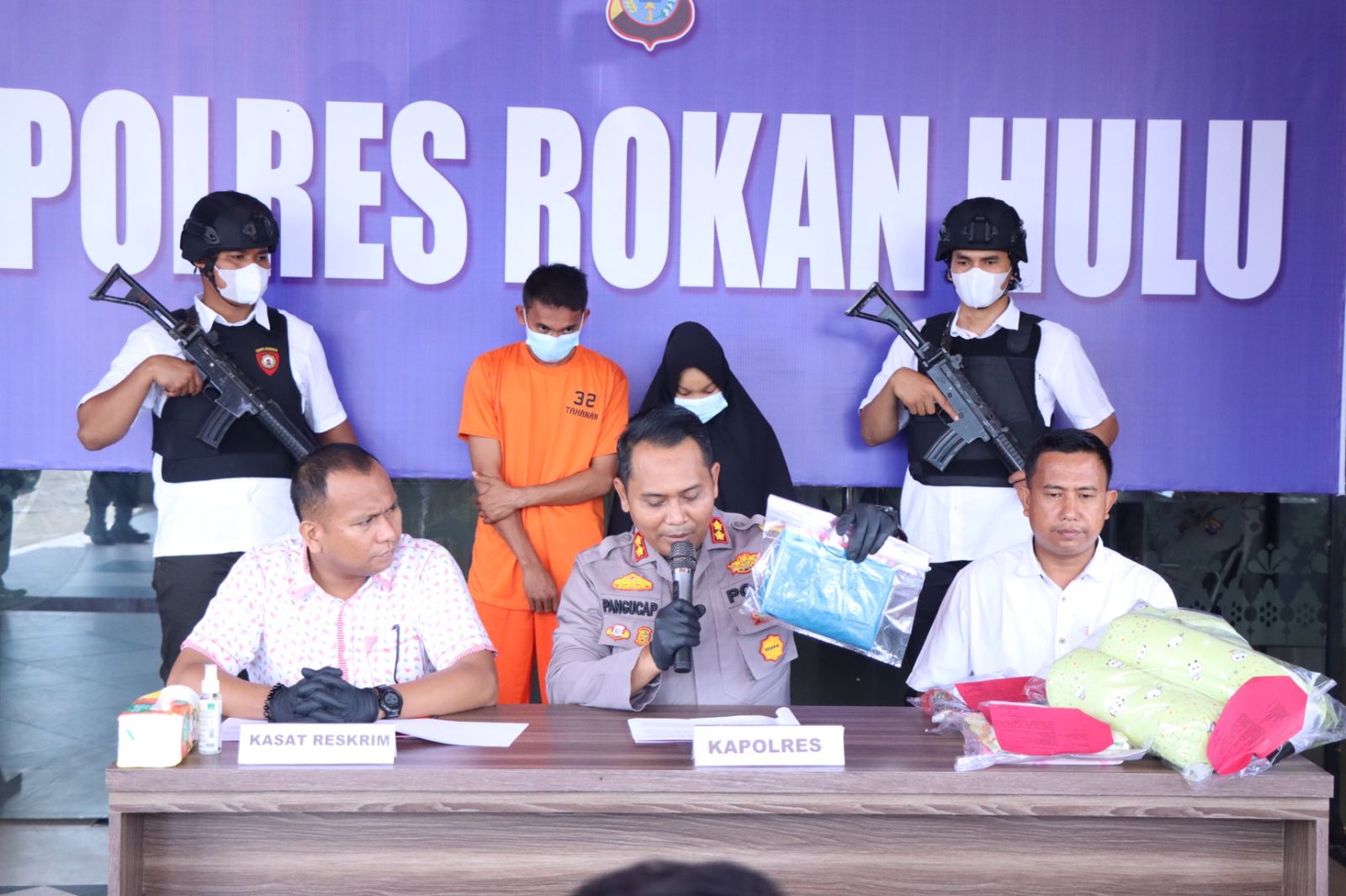 Bayi Berumur Dua Hari Hasil Hubungan Gelap Ditelantarkan, Pasangan Kekasih Di Luar Nikah Ditangkap Polres Rohul