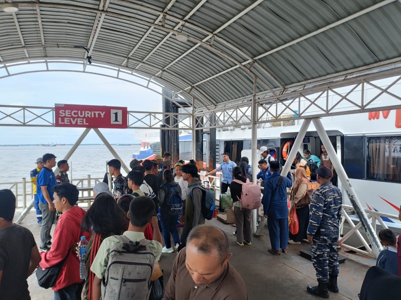 Operasi Lilin 2025, Polres Dumai Perketat Pengamanan Keberangkatan Ferry di Pelabuhan Internasional