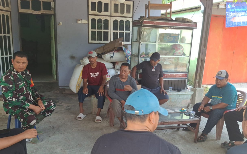 Babinsa Dumai Laksanakan Patroli Preventif di Sepanjang Jalur Pipa Minyak PHR