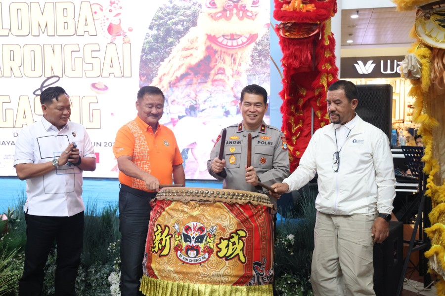 Sambut Hari Bhayangkara Ke-79 : Polda Kepri Gelar Pameran Foto, Turnamen Gasing, Barongsai Fest, dan Pelayanan Publik Terpadu