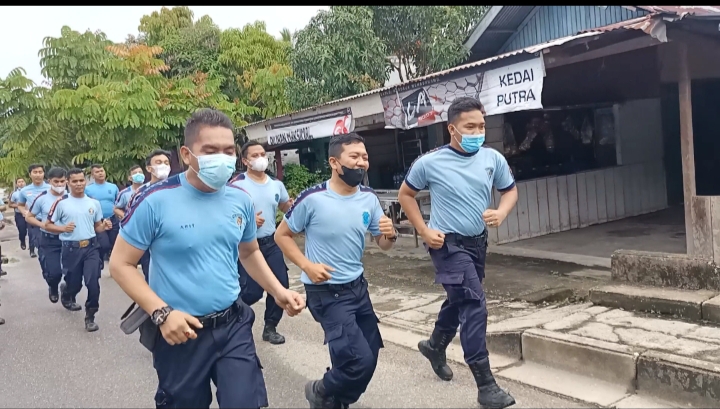 Petugas Lapas Pasir Pengaraian Nikmati Udara Pagi Sambil Berlari