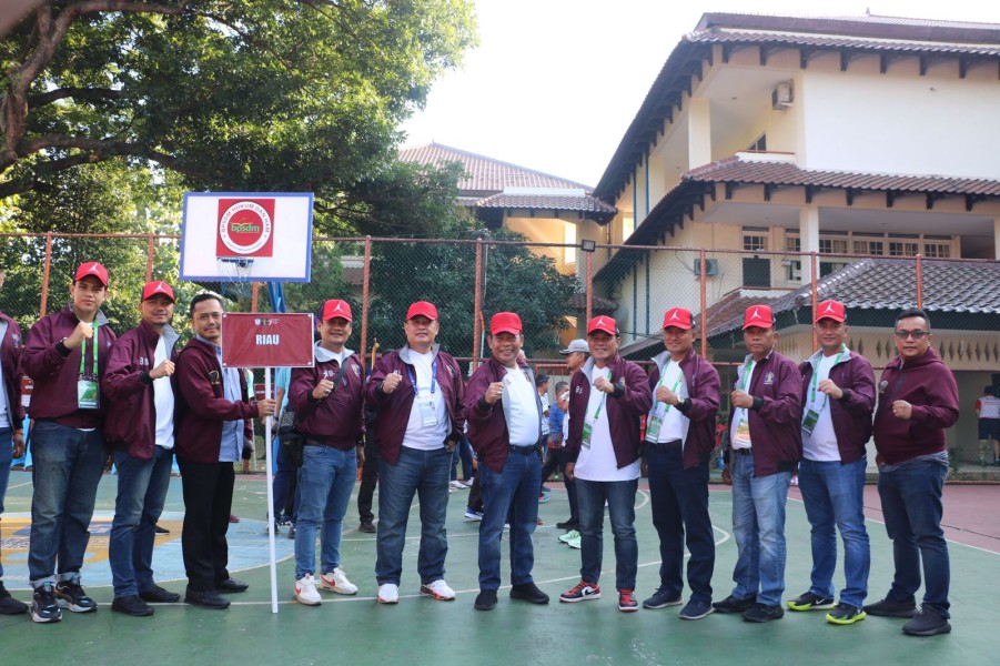 SEMARAKKAN HARI KEMENKUMHAM HDKD KE-78, KANWIL KEMENKUMHAM RIAU UTUS ATLET TERBAIKNYA DALAM TURNAMEN TENIS LAPANGAN