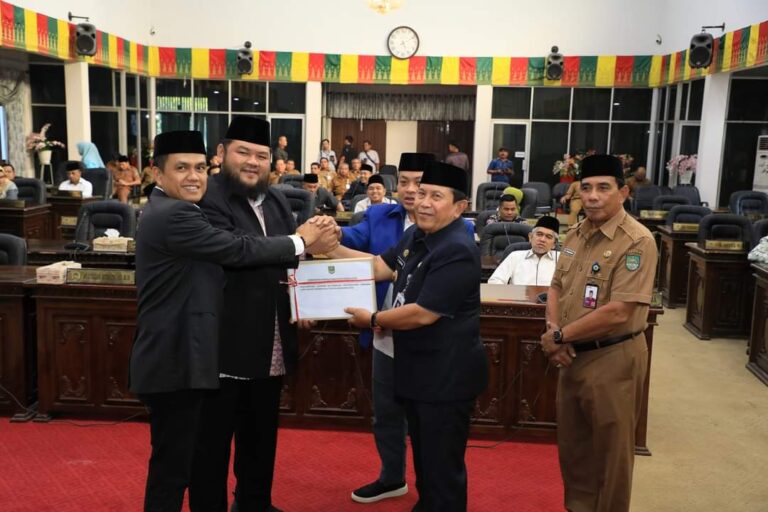 Hasil Rapat Paripurna DPRD Rohul LKPJ Tahun Anggaran 2023, Empat Point Penting   Utama Kinerja Pemkab Dipimpin Bupati H Sukiman