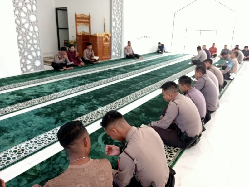 Kabag SDM AKP Sodarman Sinaga Pimpin Giat Binrohtal Personil Polres Rohul