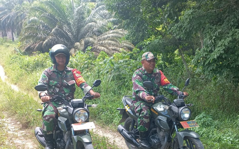 Babinsa Koramil 02 Gencarkan Patroli dan Sosialisasi Cegah Karhutla di Bukit Kapur