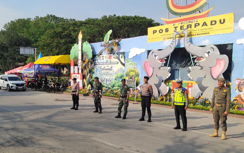 TNI-Polri dan Instansi Gabungan Perkuat Pengamanan Lebaran di Islamic Center Dumai