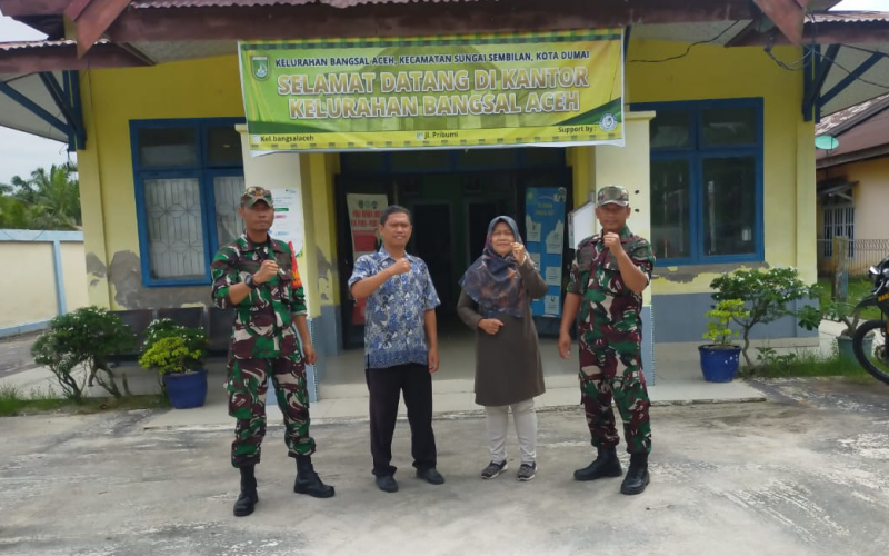 Babinsa Koramil 03 Sungai Sembilan Gelar Patroli Harkamtibmas di Titik Vital Dumai