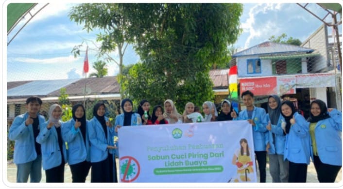 Mahasiswa Kukerta UNRI Taja Penyuluhan Pembuatan Sabun Cuci Piring Di Desa Pekan Kamis