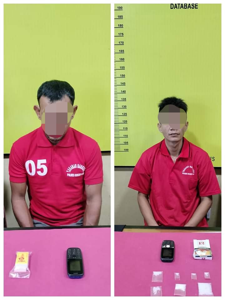 Diinfokan Sering Terjadi Transaksi Narkoba, Dua Pria Ditangkap Personil Sat Resnarkoba Polres Rohul Dalam Kasus Sabu