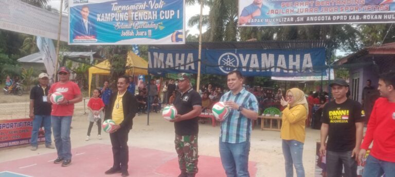 Masyarakat Dano Kampung Tengah Desa Persiapan Mahato Bandar Selamat Adakan Tournament Volly Ball Semi Open Cup I 2023