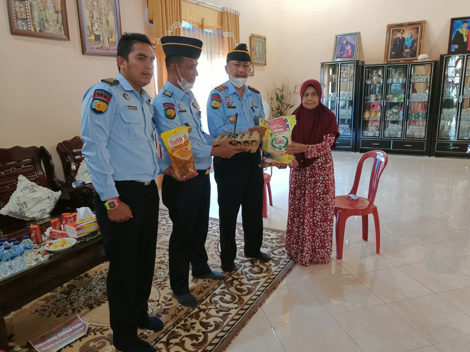 PERKUAT SILATURAHMI,KALAPAS DAN JAJARAN KUNJUNGI PENSIUNAN LAPAS PASIR PPENGARAIAN