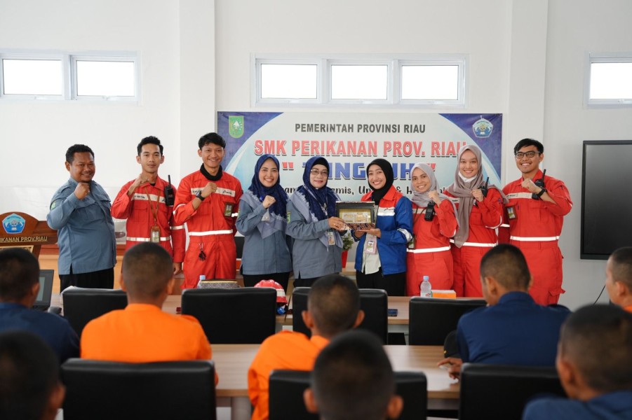 Kilang Pertamina Dumai Edukasi Siswa SMK Perikanan Riau Terkait Pengelolaan K3 di Wilayah Maritim