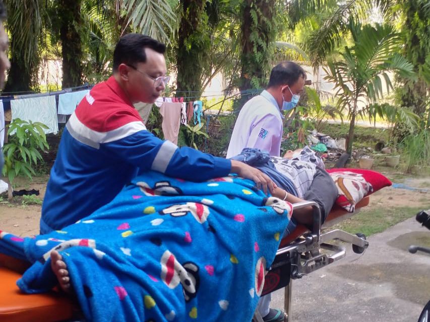 Terdampak Kejadian Kilang Pertamina Dumai Berikan Pelayanan Medis