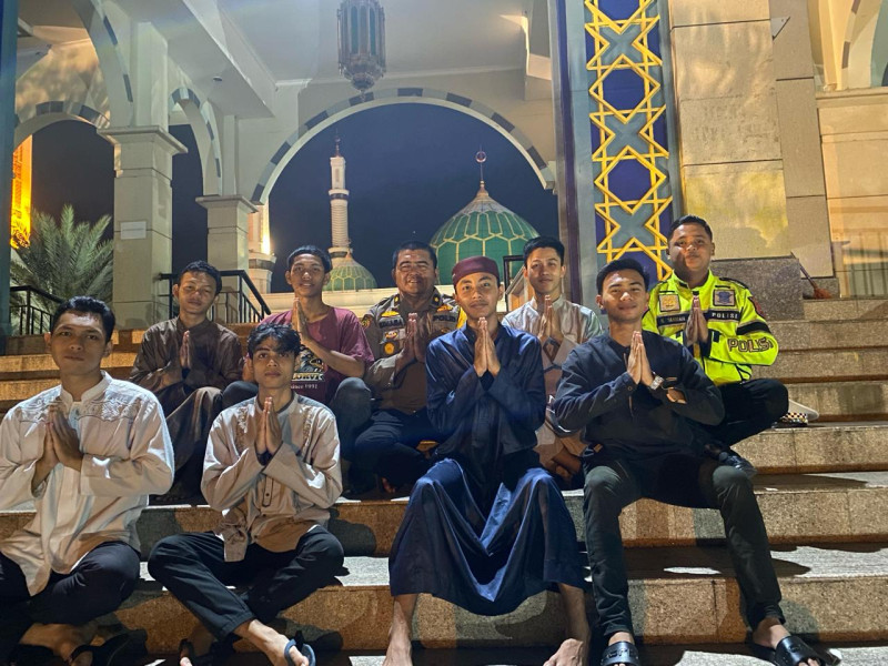 Dalam OTRLK-24, Polres Rohul Rutin Gelar Pengamanan Shalat Tarawih Di Masjid Agung Islamic Center
