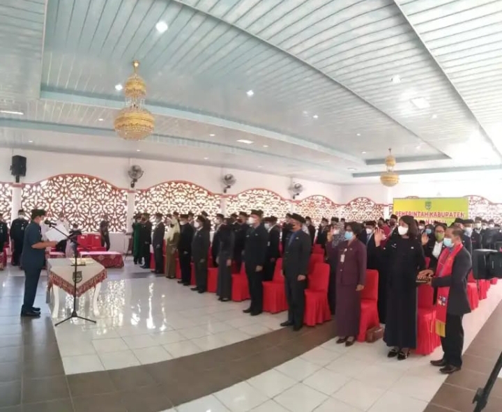 Pejabat Eselon lI, Ill dan lV Dilantik Bupati Rokan Hulu