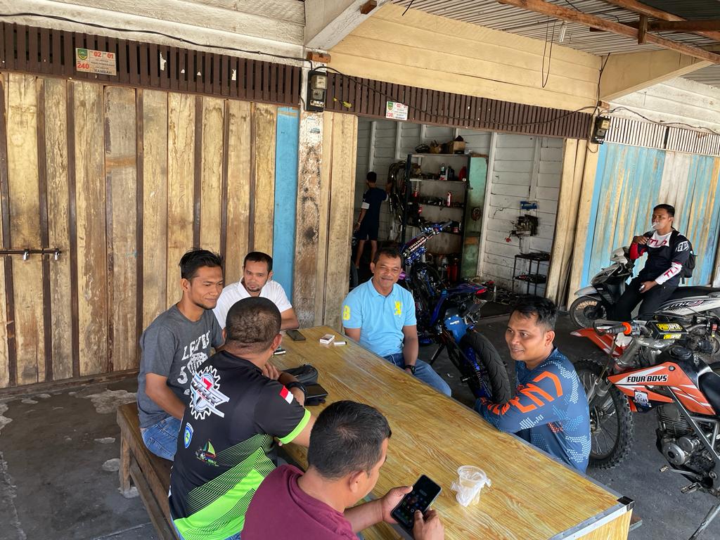 Sambil Ngopi Bareng, Kapolres Rohul Dengar Keluhan Dan Curhatan Masyarakat