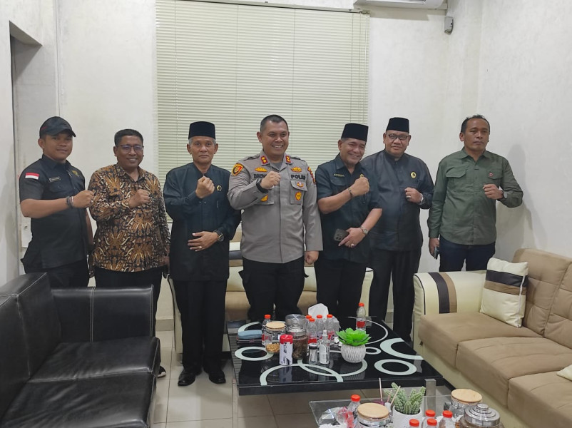 Silaturahmi LAMR Kota Dumai Bersama Polres Kota Dumai dalam Menciptakan Suasana Pilkada yang Kondusif, Aman, Sejuk, dan Nyaman