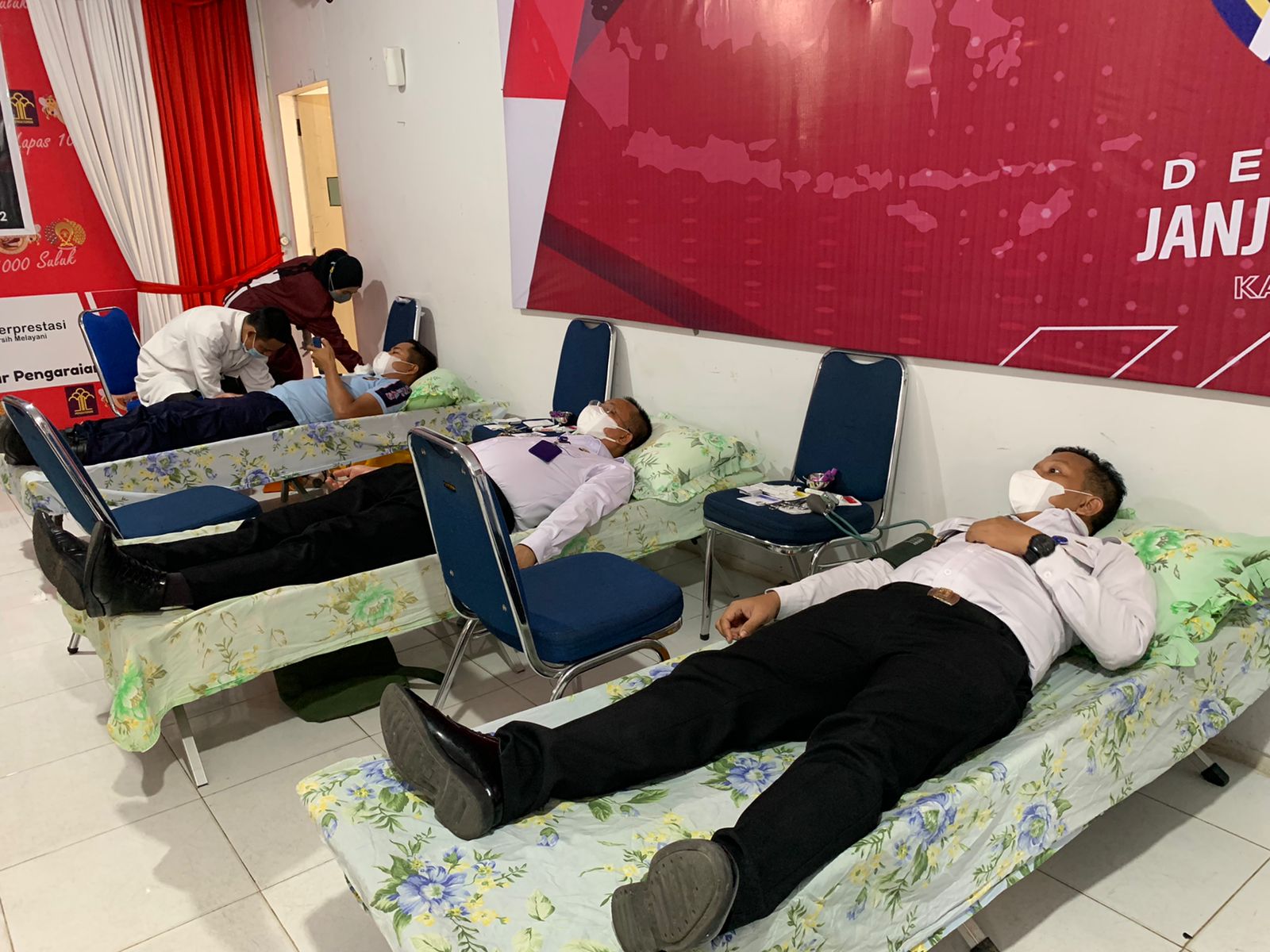 Wujud Kepedulian Terhadap Sesama, Petugas Pemasyarakatan Laksanakan Donor Darah