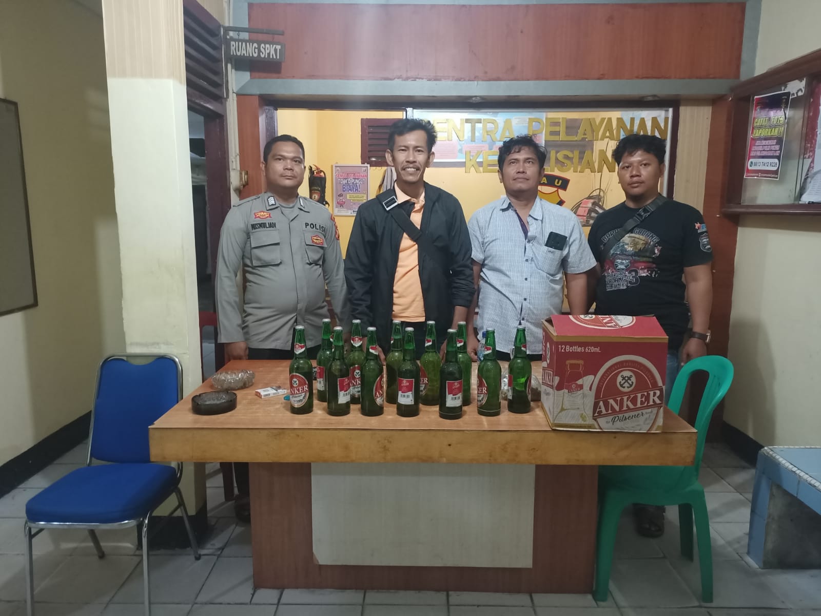 Dua Lokasi Sasaran Tim Ops Pekat LK2022 Polsek Kuntodarussalam, Amankan Miras Jenis Angker Bier
