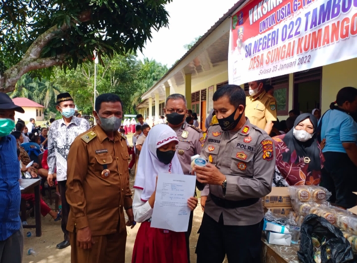 Anggota DPRD Apresiasi Nakes Polri TNI Kejar Akselerasi Percepatan Vaksinasi