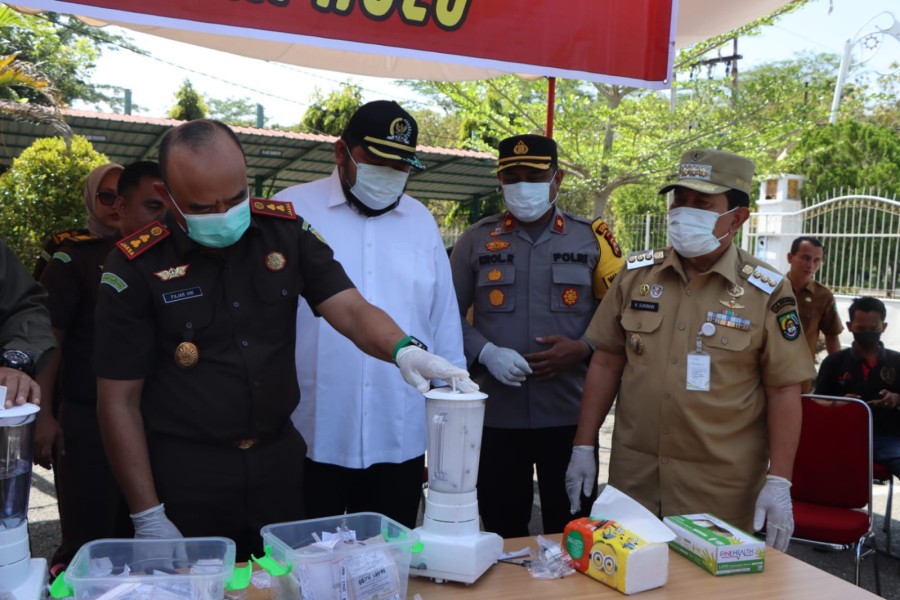 Wakapolres Rohul Hadiri Pemusnahan BB Dan Donor Darah Dalam Hari Bhakti Adhyaksa Ke 63 Tahun 2023