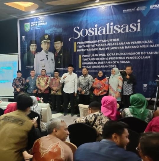 Masyarakat Soroti Kegiatan Sosialisasi Permendagri Dan Perwako Pada Sebuah Hotel Di Pekanbaru
