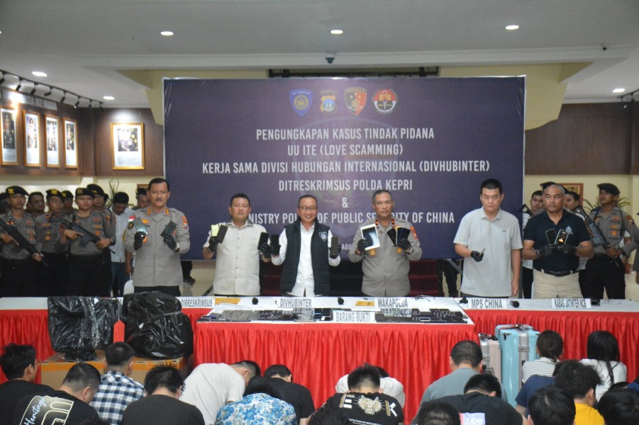 Polda Kepri Berhasil Mengamankan 88 Tersangka Love Scams WNA Tiongkok